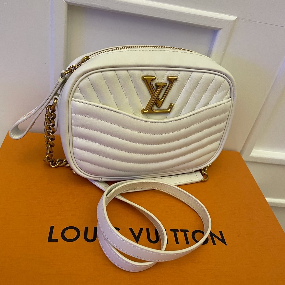 Louis Vuitton new wave camera bag
